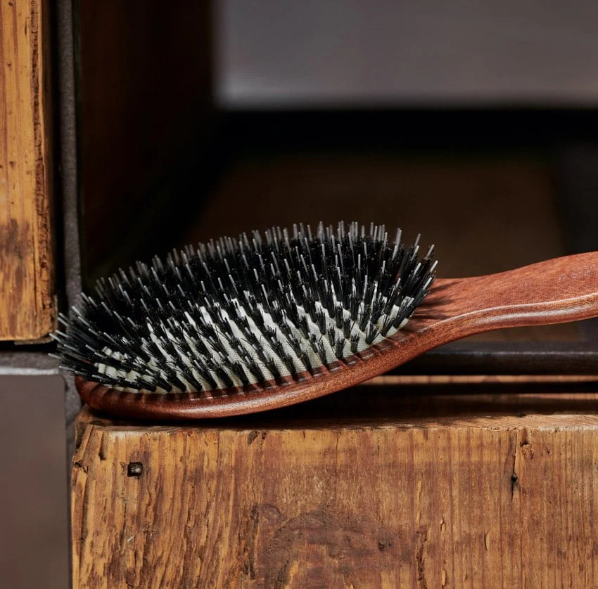 Classic Oval Brush - Mixed Bristles - Image 3